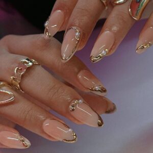 Press on Nails Almond