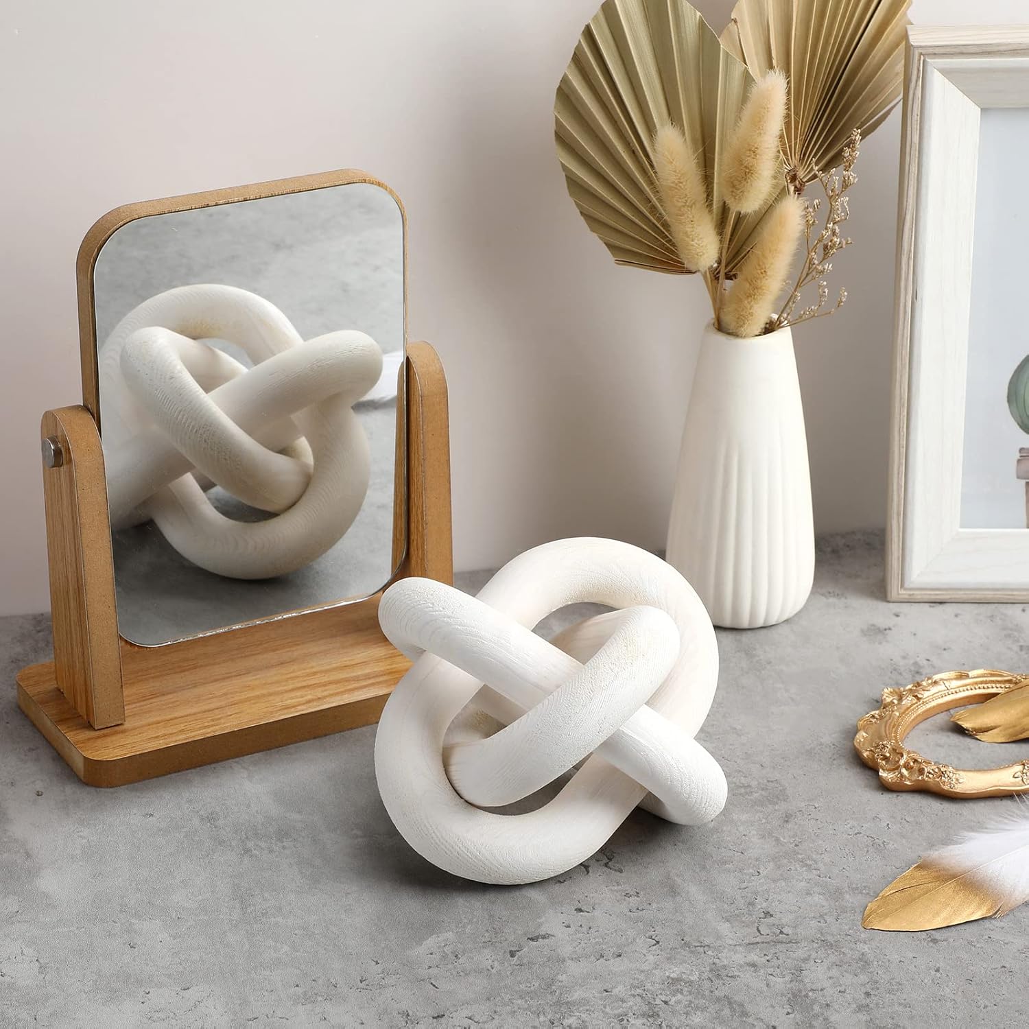 3 Link Wood Knot Decor
